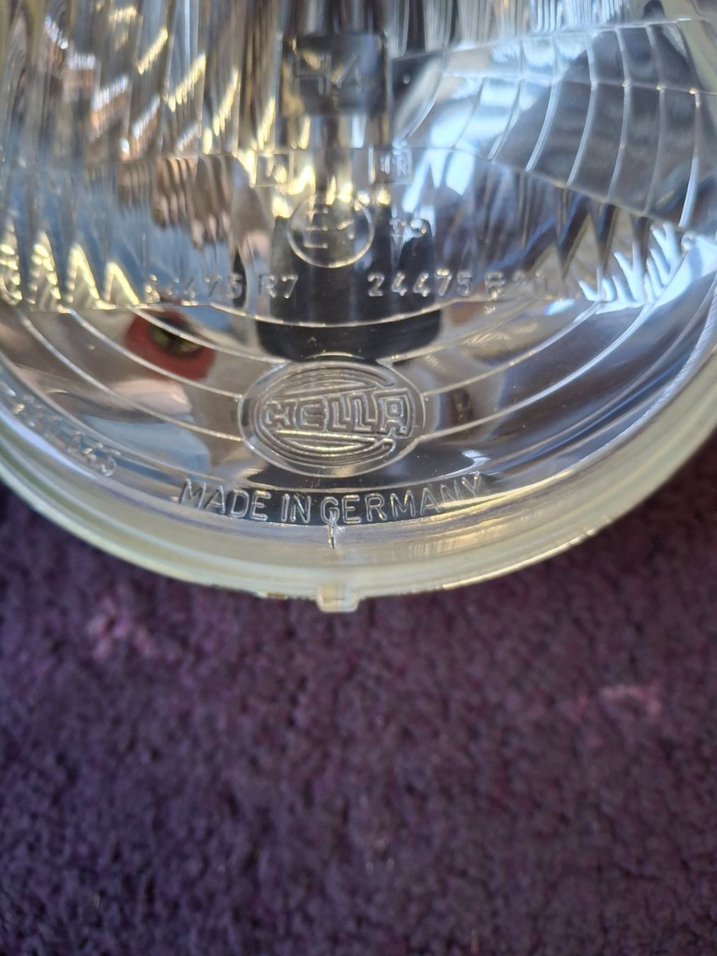 Hella Fari: Hella Halogen H4 Scheinwerfer neu und originalverpackt – Usato da Horriwil venduto da TOKYONIGHTS 3