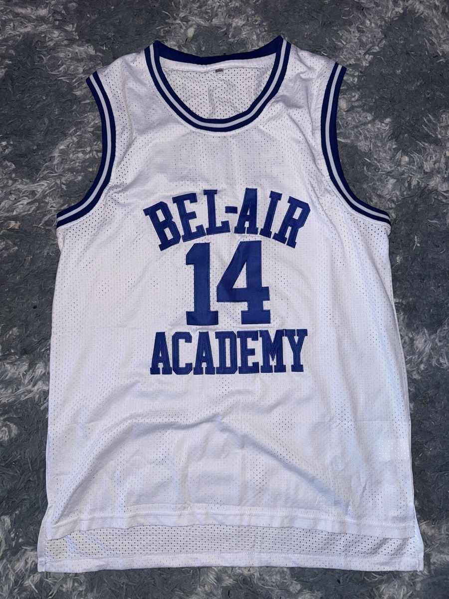 Leibchen & Hosen: Bel-Air Academy Jersey Grösse M - Will Smith! – Neu (gemäss Beschreibung) aus Dietikon von jagamel