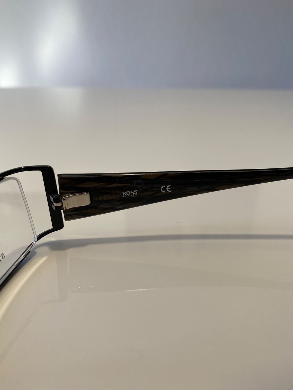 Hugo Boss Brillen & Gläser: Monture de Lunettes Hugo Boss – Neu (gemäss Beschreibung) aus Bottens von 2Lens 3