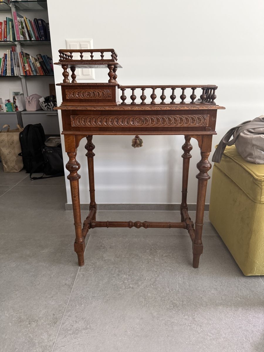 Tavoli: Vendo tavolino antiquariato  – Usato da Ponte Capriasca venduto da cos_v6tz 1