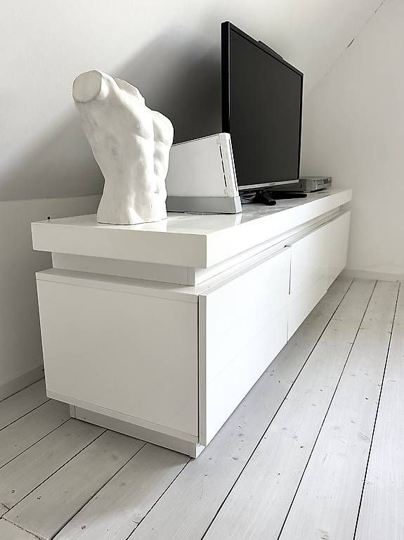 Mobili TV: TV-Lowboard / Sideboard Hochglanz Weiss mit LED – Nuovo (secondo la descrizione) da Lenzburg venduto da Natric1969 1