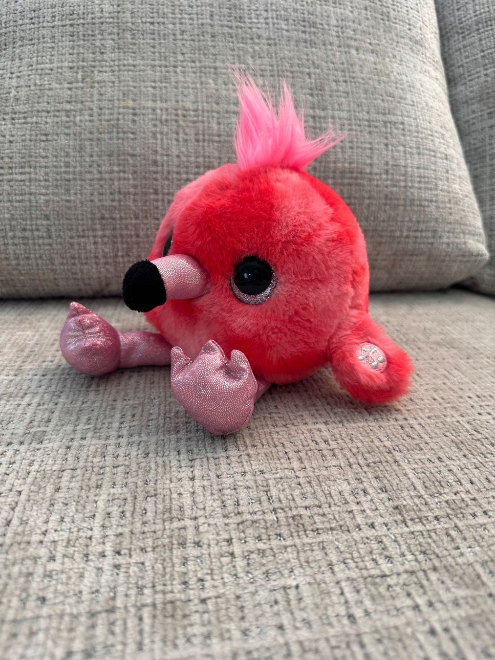 Coop Giocattoli: Süsser Flamingo Plüschvogel - singt – Usato da Abtwil SG venduto da nur_6nx6 1