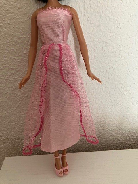 Puppen: Robe pour Barbie - convient à différents corps – Gebraucht aus Les Ponts-de-Martel von Jolisa 5