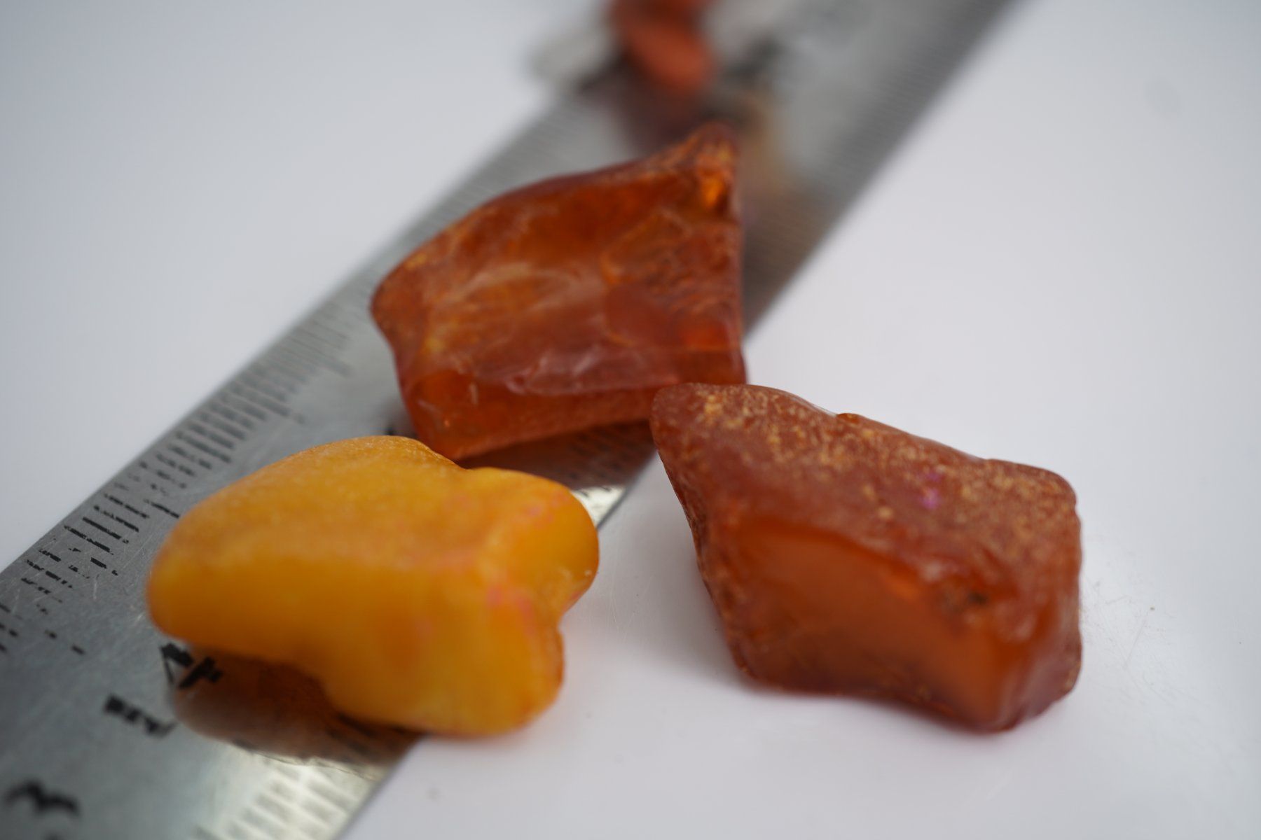 Mineralien & Heilsteine: Baltischer Bernstein 3 Stück  Set  ab 1.-  Versandbereit – Neu und originalverpackt aus Eschenbach SG von topstone 3