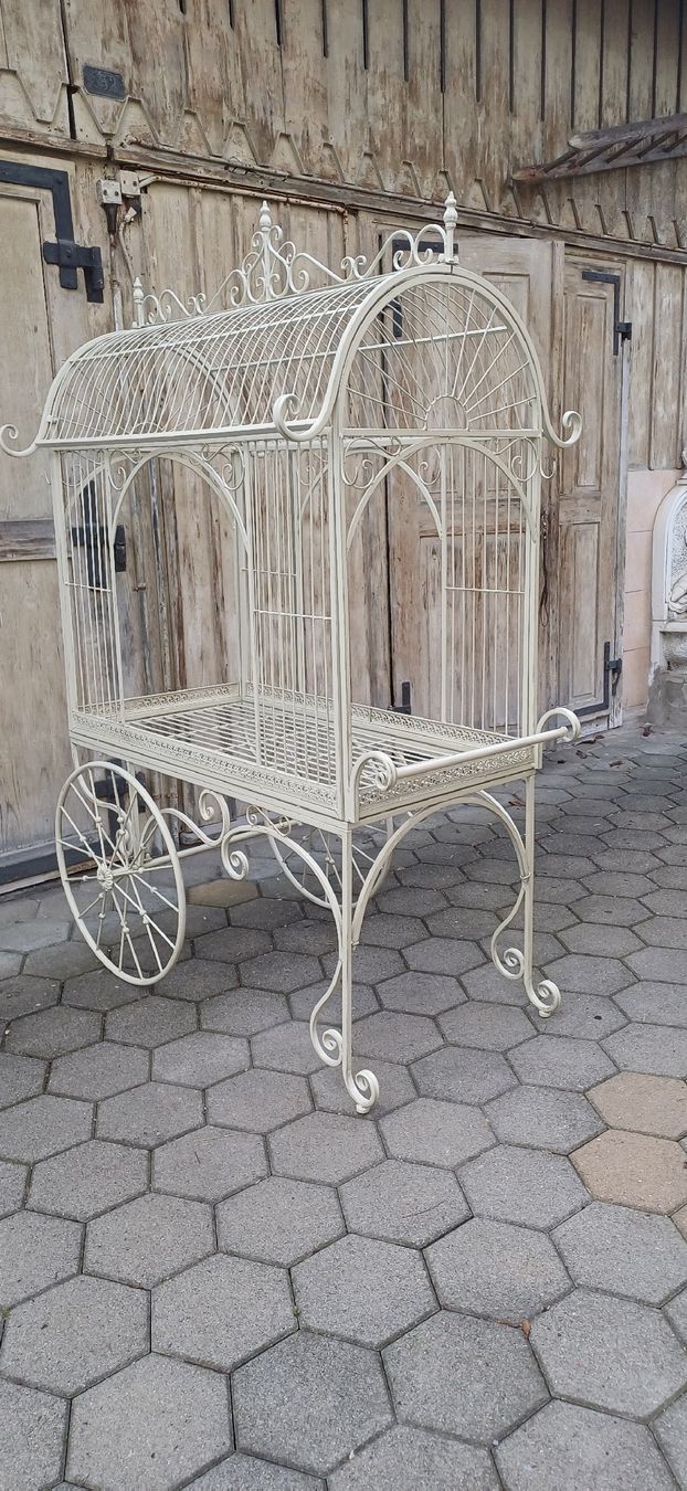Vasi per fiori: Schöner Blumenwagen aus Metall – Usato da Flawil venduto da Pinkmalibu 3