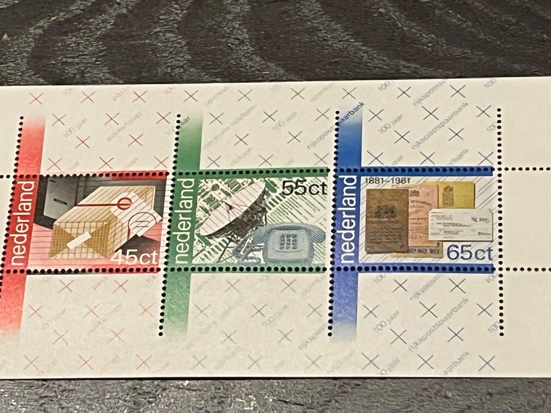 Tutti i francobolli: Briefmarken Bogen Niederlande – Nuovo e nell'imballaggio originale da Zürich venduto da engebrunau