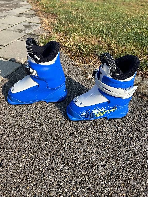 Salomon Chaussures garçon: Kinder Skischuhe, Salomon, 15/16 – D'occasion à Salmsach par schneetiger1 1