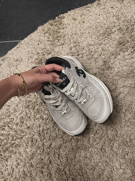 Scarpe da donna:  sneakers  – Usato da Wetzikon ZH venduto da veysel71 2