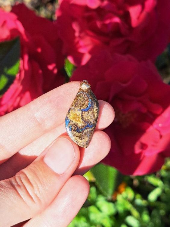Pietre preziose: Boulder Opal aus Australien Anhänger – Nuovo e nell'imballaggio originale da Richterswil venduto da Viorella