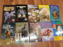 Pony club Bücher 1 nach Wahl K9