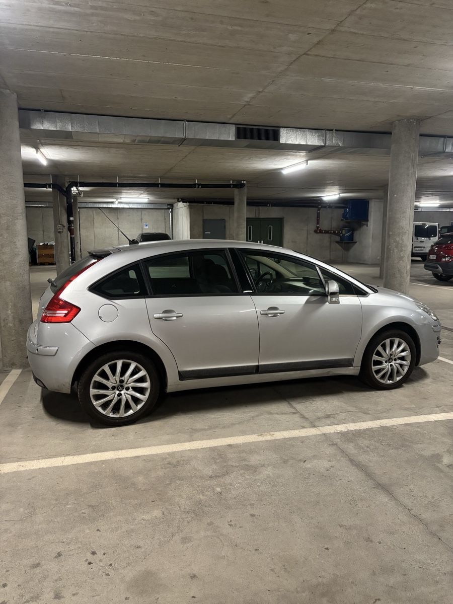 Citroën Autos: Citroen C4 1.6i 110cv – D'occasion à Conthey par jul_h7fl 4