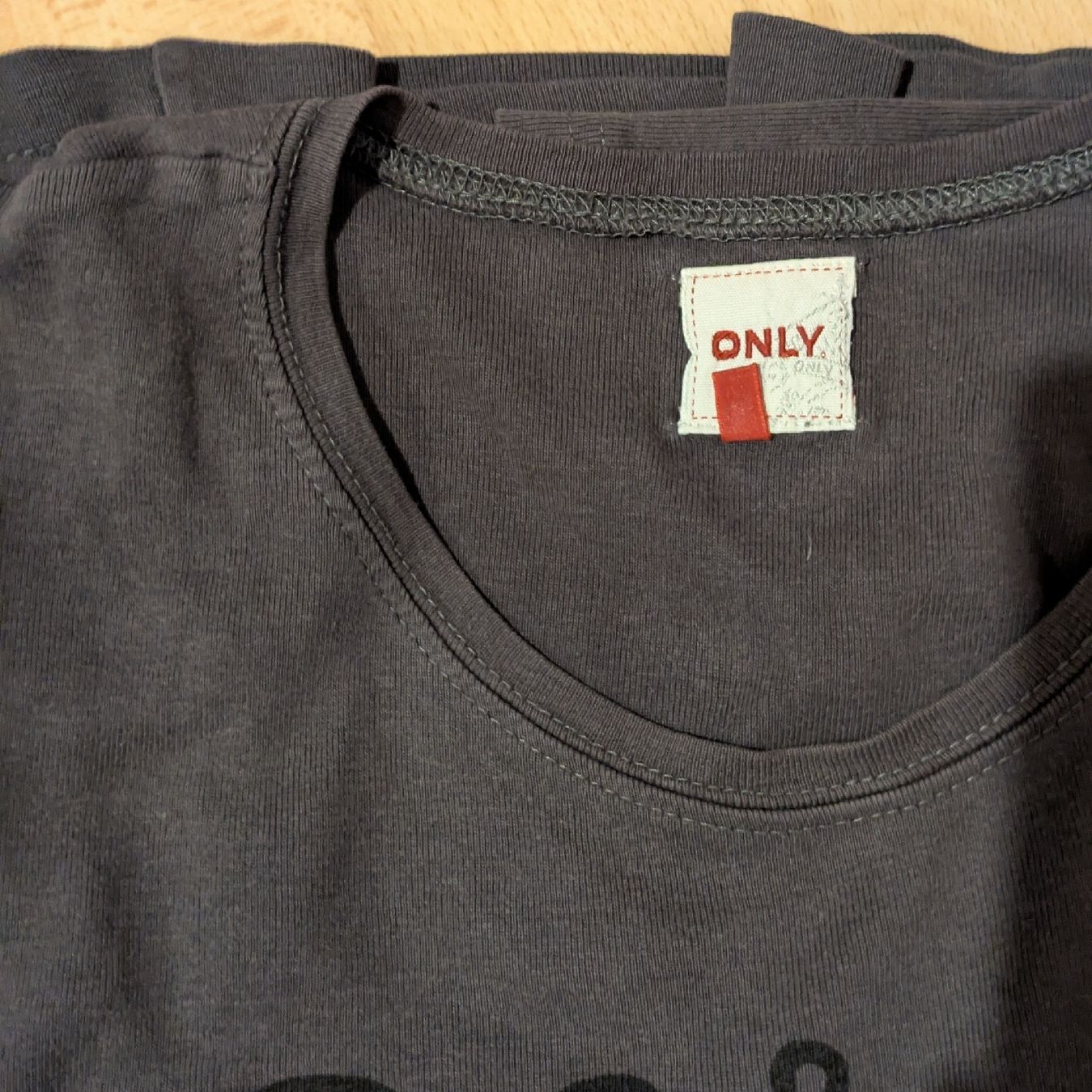 Only T-shirt: ONLY T-Shirt – Usato da Morgarten venduto da rra_jvw7 4