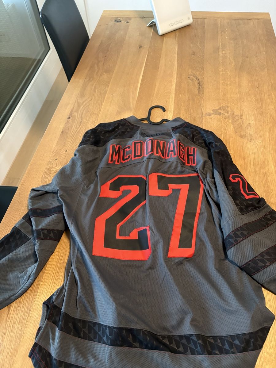 Canottiere & Pantaloni: Reebok Rangers McDonagh 27 Trikot Grösse L – Usato da Aarau venduto da ruedinho 1