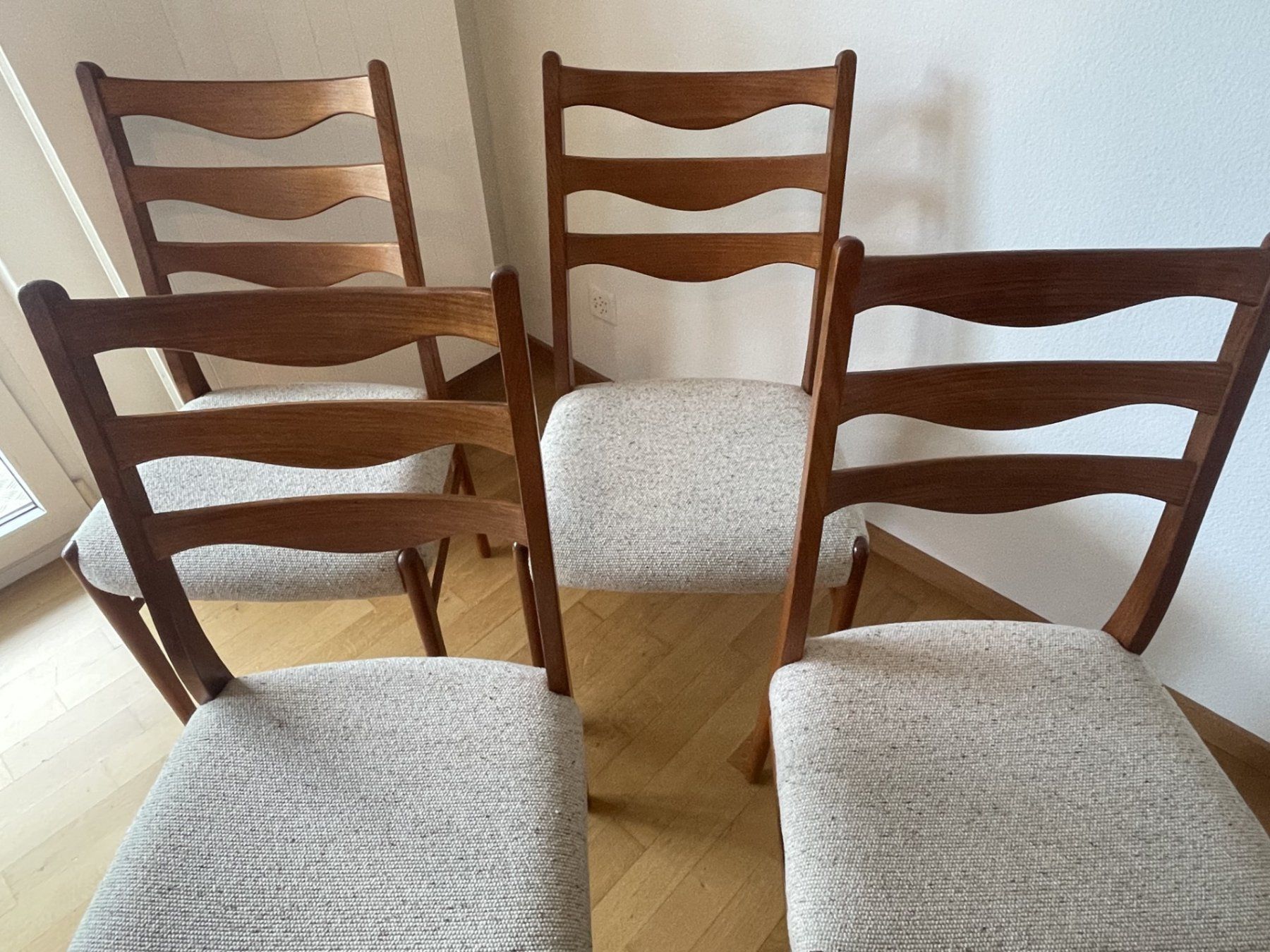 Sedie: 4 Stühle v. Arne Wahl Iversen – Usato da Zürich venduto da tob_gcm8
