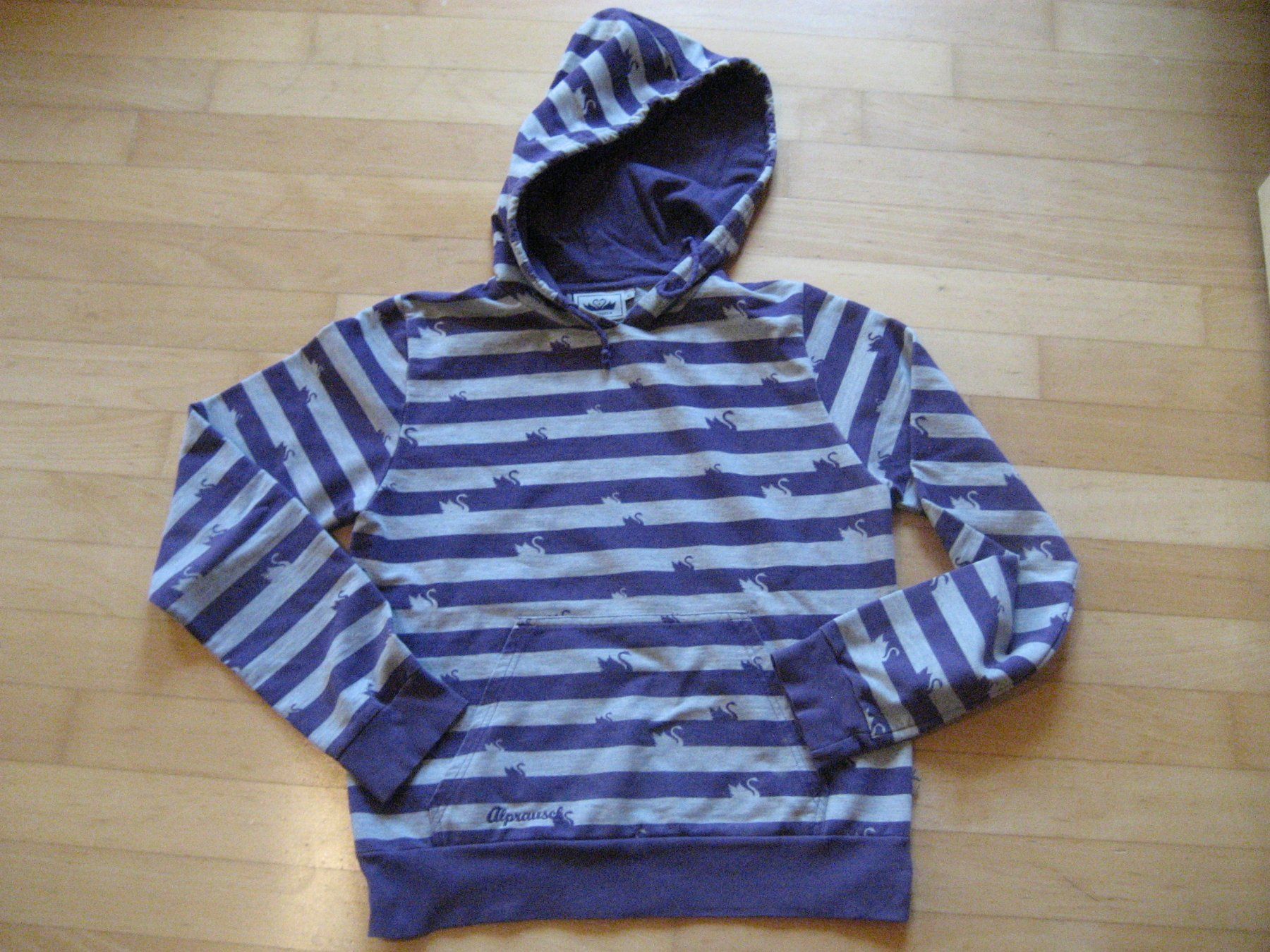 Alprausch Pulls & Sweat-shirts: Hoodie, Alprausch, gestreift – D'occasion à Unterengstringen par Olifant4