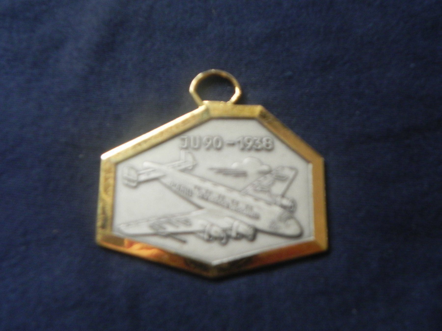 Médailles: Medaille Flugzeug Ju 90-1938 Dessauer – D'occasion à Siebnen par krimsie