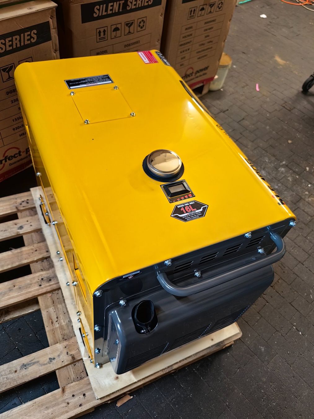 Générateurs de courant: Notstromaggregat Diesel 6.5KW – Neuf avec emballage d'origine à Turbenthal par Basar50 4
