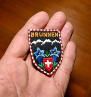 VINTAGE Badge BRUNNEN nos ST. GALLER STICKEREI klein