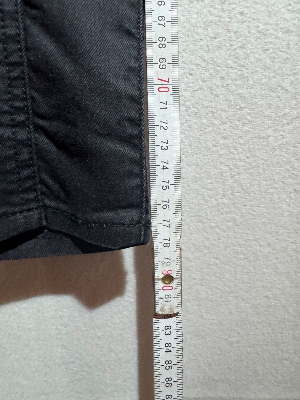 H&M Jeans: Schwarze Jeans von H&M Gr. 29/32 – Usato da Grosswangen venduto da SALE_SALE_SALE 5