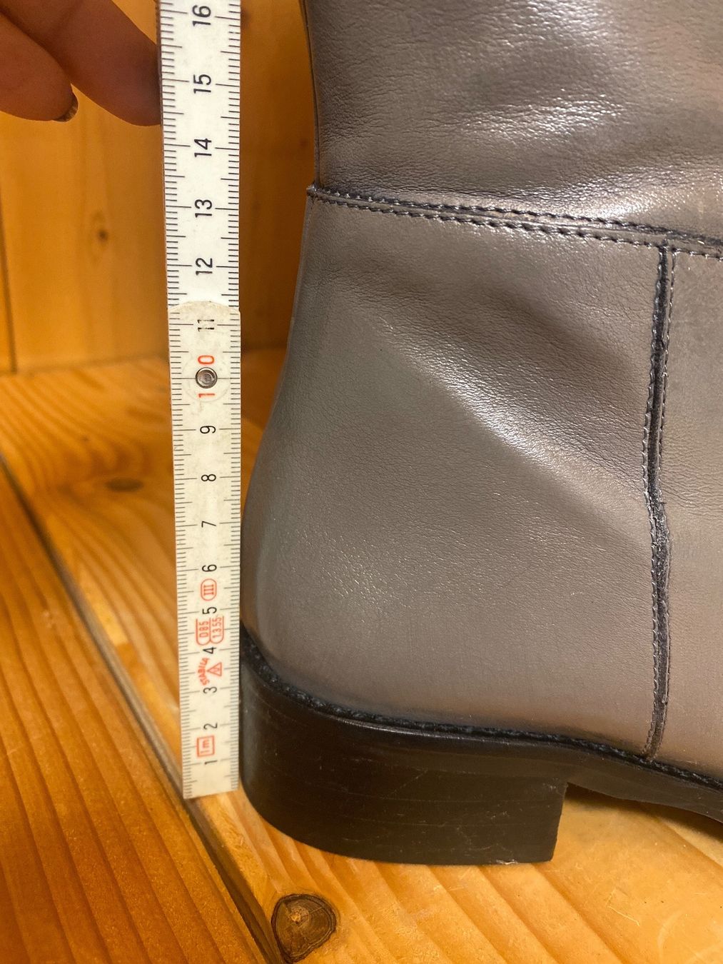 Scarpe da donna: Stiefel Leder, NEU, Größen 37,40 -S9 – Nuovo (secondo la descrizione) da Recherswil venduto da paulchen09 4
