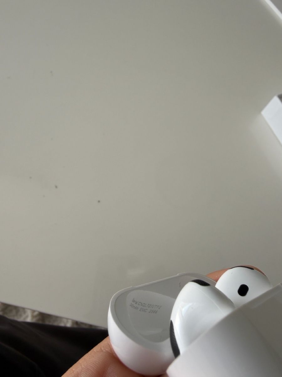Apple Casques audio: Airpods 4 mit ANC – Neuf avec emballage d'origine à Biel/Bienne par ble_gq9k 4