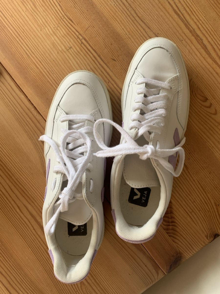 Veja Damenschuhe: Neuwertiger Veja Sneaker Gr. 39 – Gebraucht aus Amriswil von rah_hd2j 1