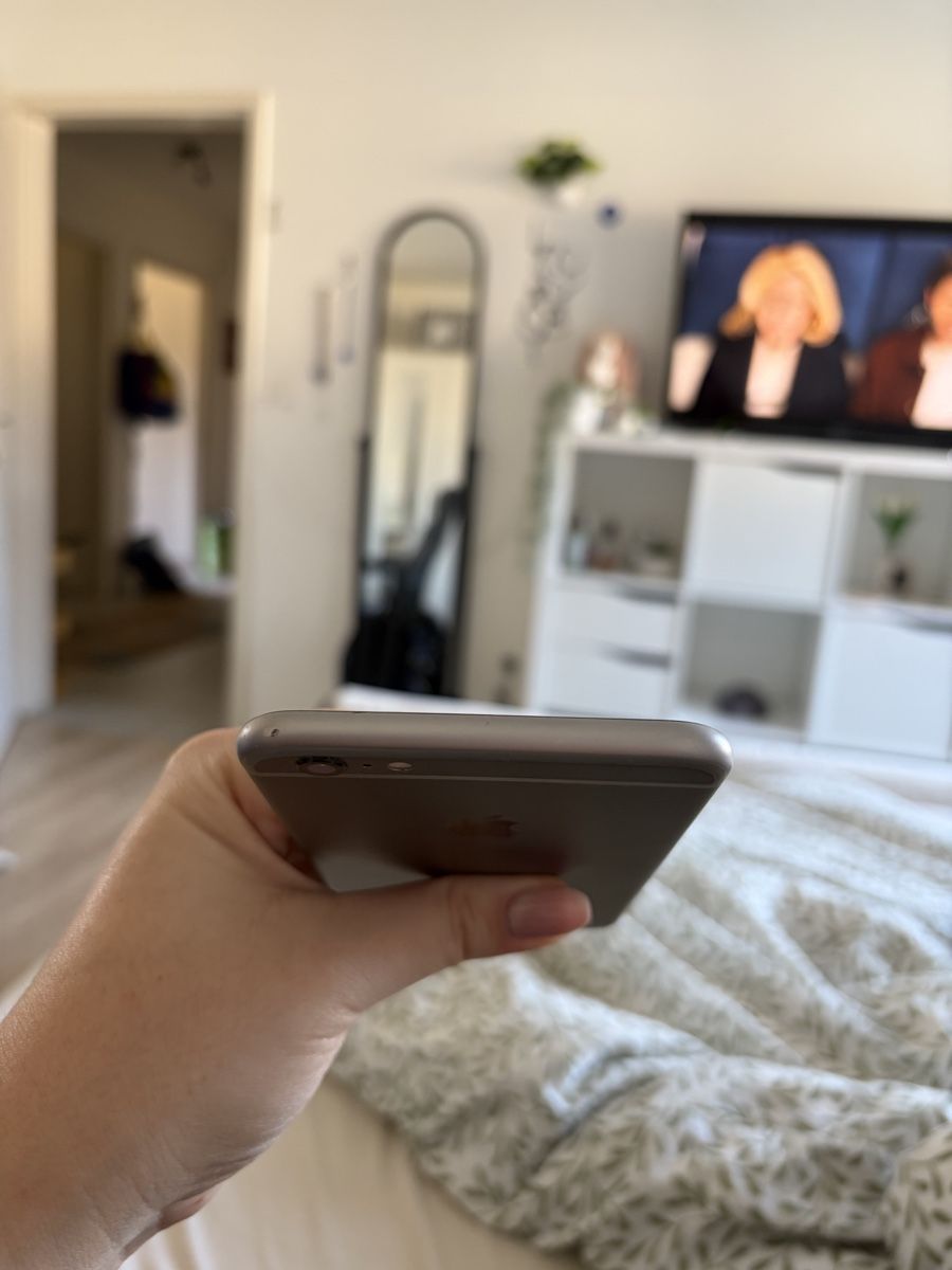 Apple Handys / Smartphones: iPhone 6s Plus gris sidéral  – Gebraucht aus Moutier von bcass24 2