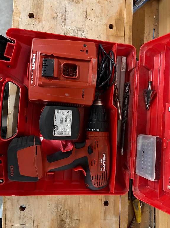 Perceuses: Hilti Akkuschrauber  – D'occasion à Pratteln par Caterinaandreano03 1