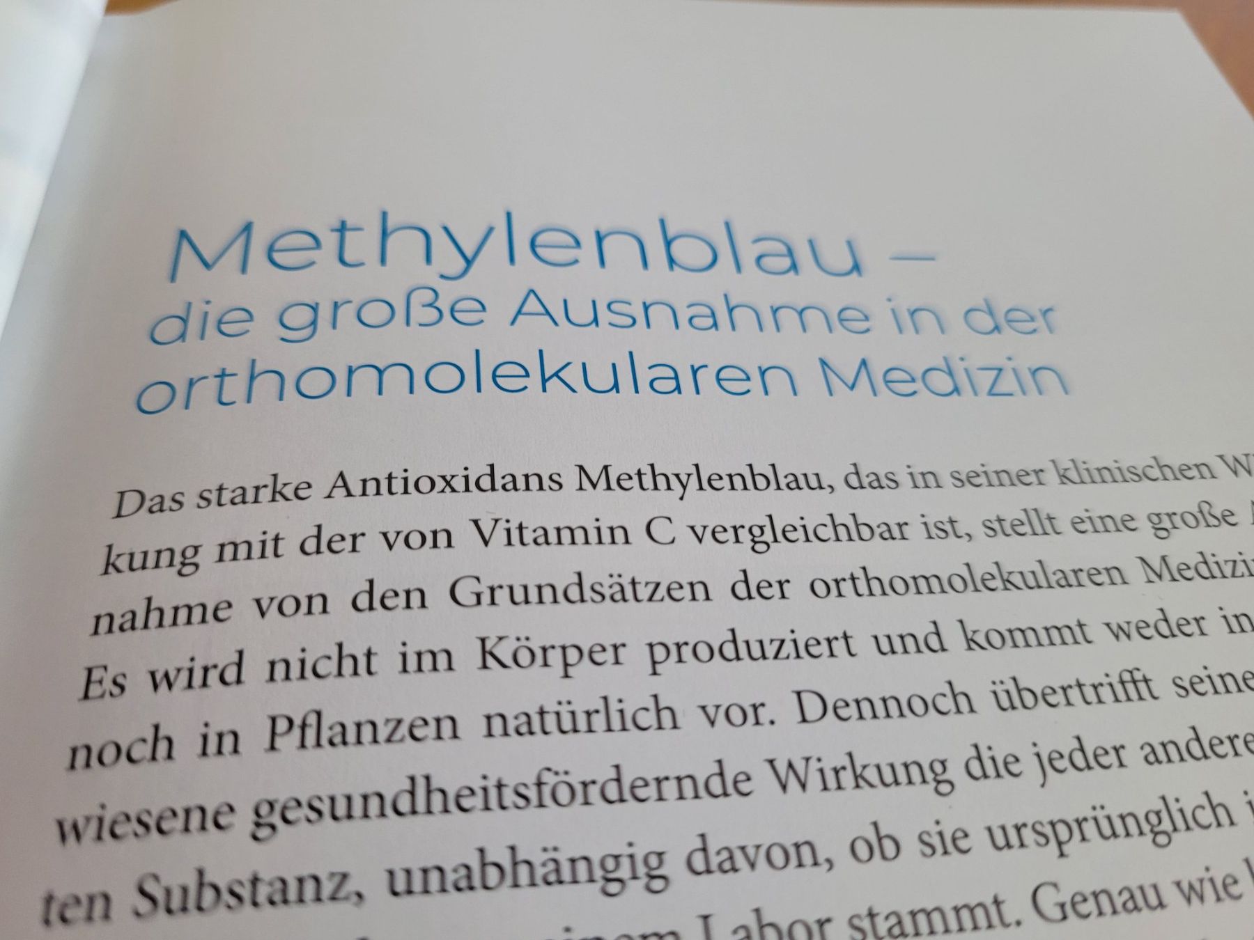 Libri: Buch Praxisbuch Methylenblau Thomas E. Levy neuwertig – Usato da Aarberg venduto da belaija 2