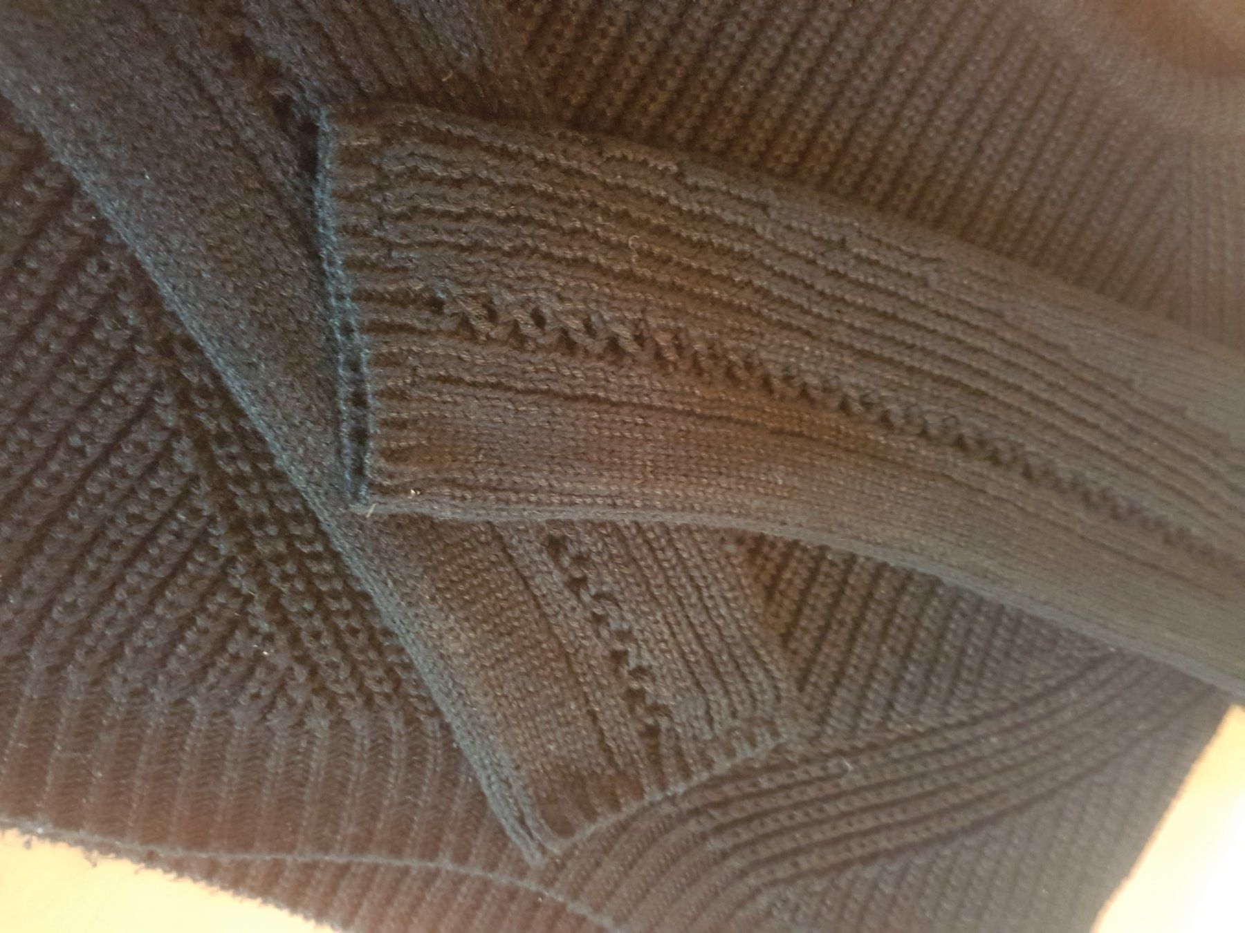 Zebra Pullover & Sweatshirts: Pull taille M marque Zebra – Gebraucht aus Villiers von san_jn5w 1