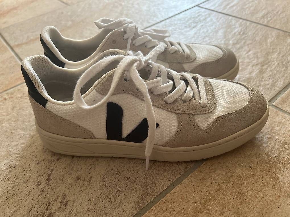 Veja Herrenschuhe: Veja, V-10, Baskets basses, "white nautico" - 39 – Gebraucht aus Les Mosses von Giadigia