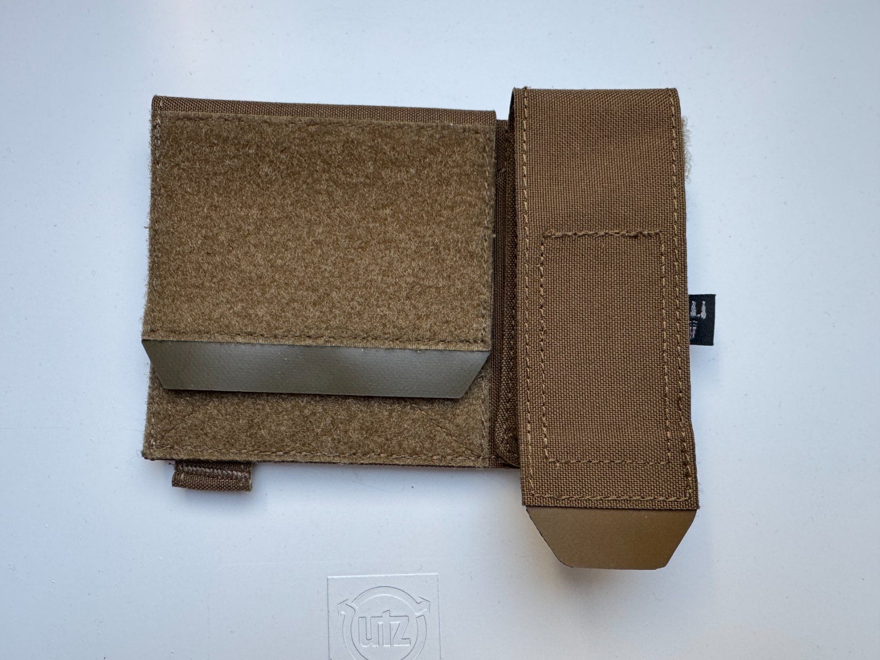 Uniformi: Pitchfork Flat Admin Pouch - Coyote – Usato da Collex venduto da commander31