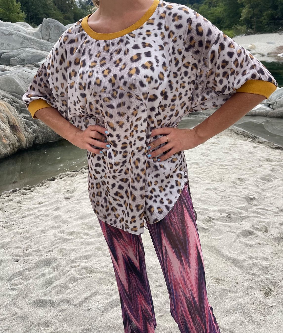 Blusen: Glamour blusa lunga di viscosa-oversize -chic e elegante – Neu (gemäss Beschreibung) aus Gordevio von LanaZimm