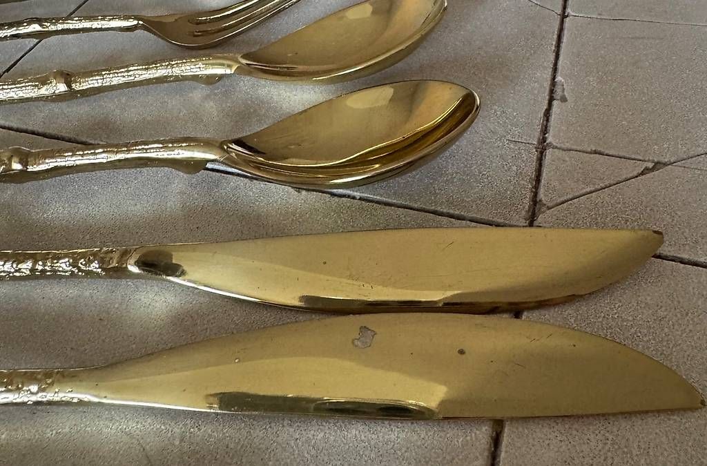 Bestecksets: Besteck-Set aus Bali Gold 8-teilig – Gebraucht aus Zürich von ebr_595v 2