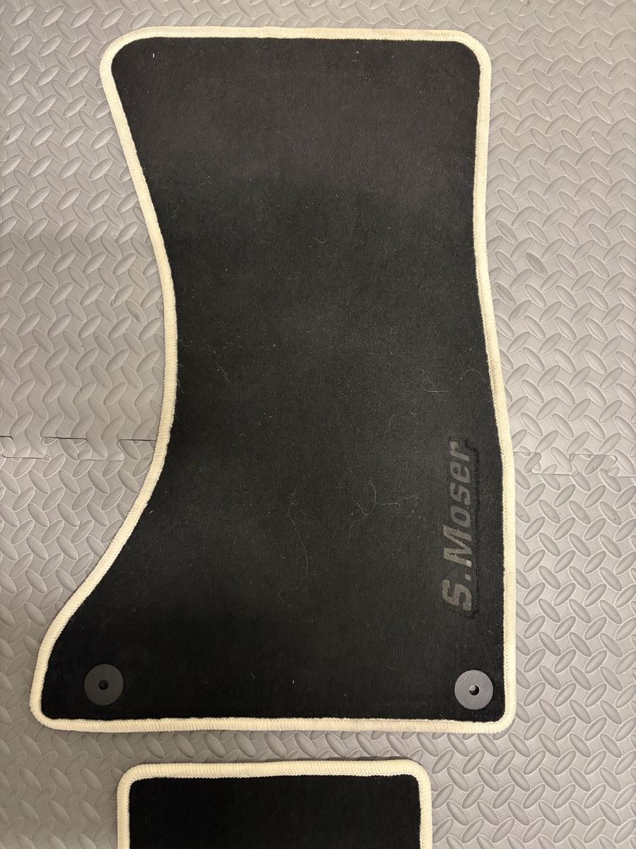 Audi Tappeti & Tappetini: Original Audi S5 (8T) Fussmatten mit Logo – Usato da Buchs AG venduto da Nicola1250 2