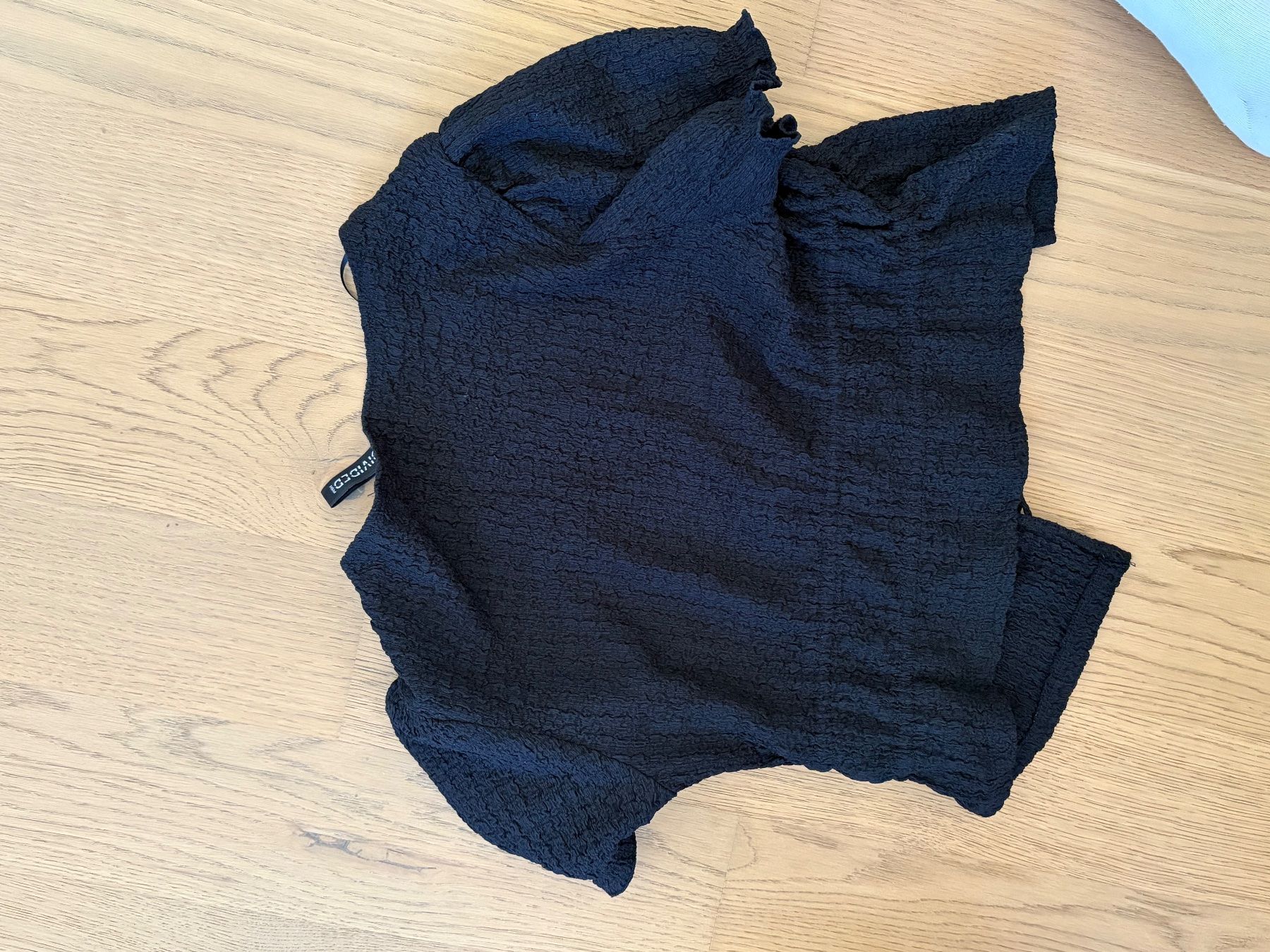 H&M Top: Top – Nuovo (secondo la descrizione) da Wangen b. Olten venduto da oli_f9b8 2