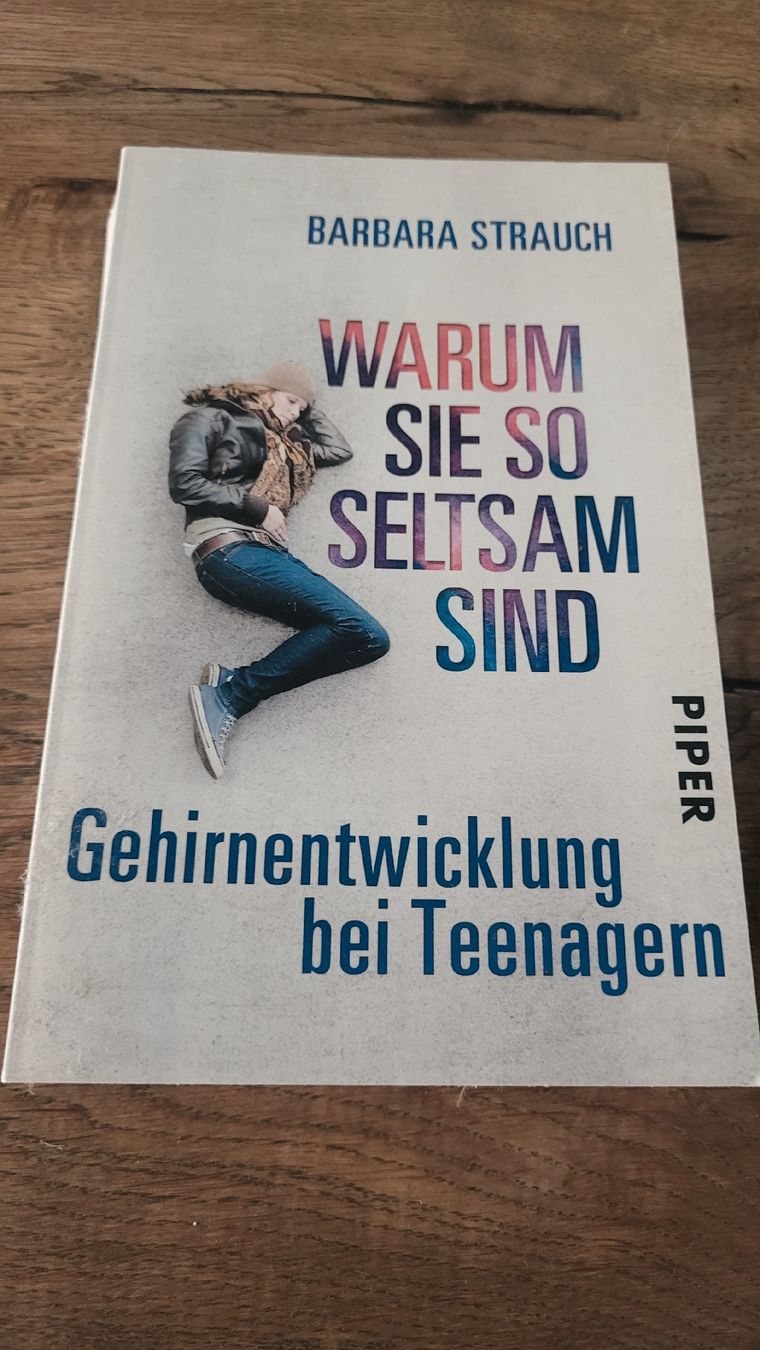Libri: Buch "Warum sie so seltsam sind" Barbara Strauch – Usato da zürich venduto da wuscheli0102