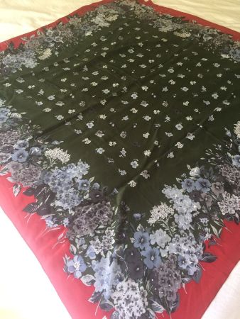Grand foulard soie Bayron