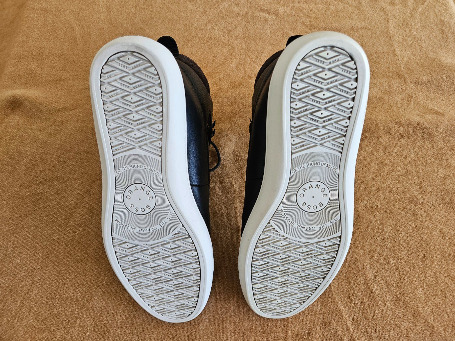 Hugo Boss Herrenschuhe: BOSS ORANGE Hightop Sneakers ,,Herren,, – Gebraucht aus Gachnang von loard 1