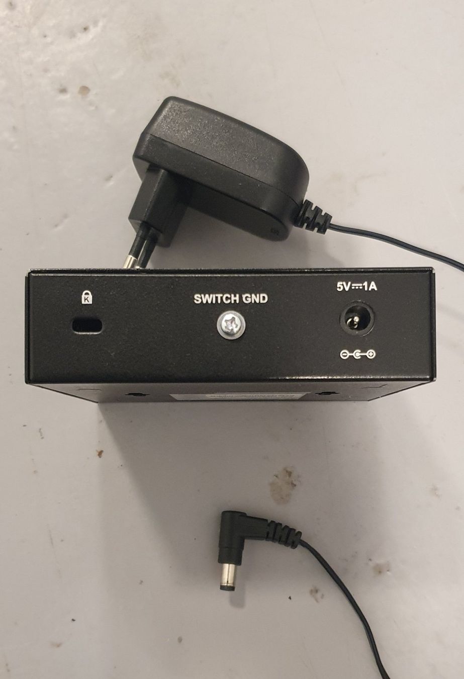 Dlink Hubs & Switches: D-Link commutateur 5 ports – Gebraucht aus Servion von meno999 1