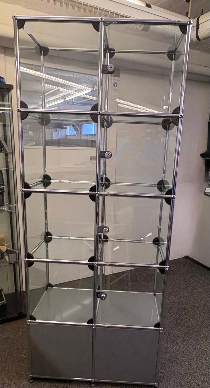 Vitrinen: Vitrinenregal Glas Metall silberfarben modular 180cm – Gebraucht aus Zürich von Johe04