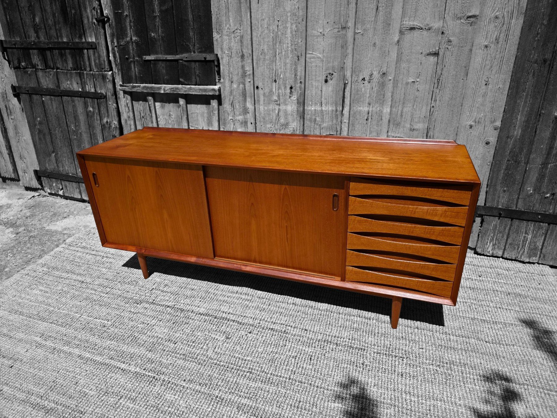 Cassettiere: Arne Vodder Teak OS 29 Sideboard Triennale – Usato da Haslen AI venduto da Vintagelix