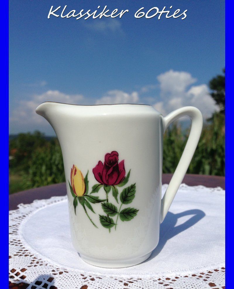 Kahla Karaffen: KAHLA  Cremier  Milchkrügli 60ties Rosenmotiv Vintage – Gebraucht aus Subingen von Etageren 6