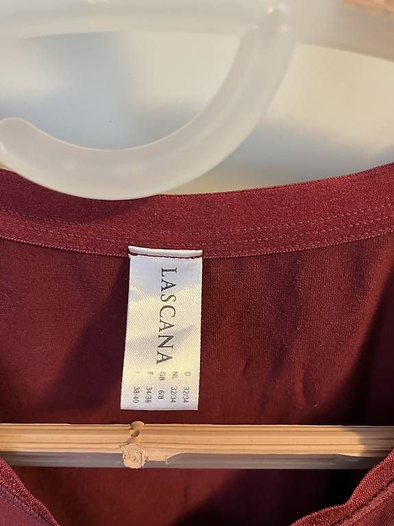 T-shirt: Lascana Shirt 34 – Usato da Stallikon venduto da Kuschligwuschlig1 1