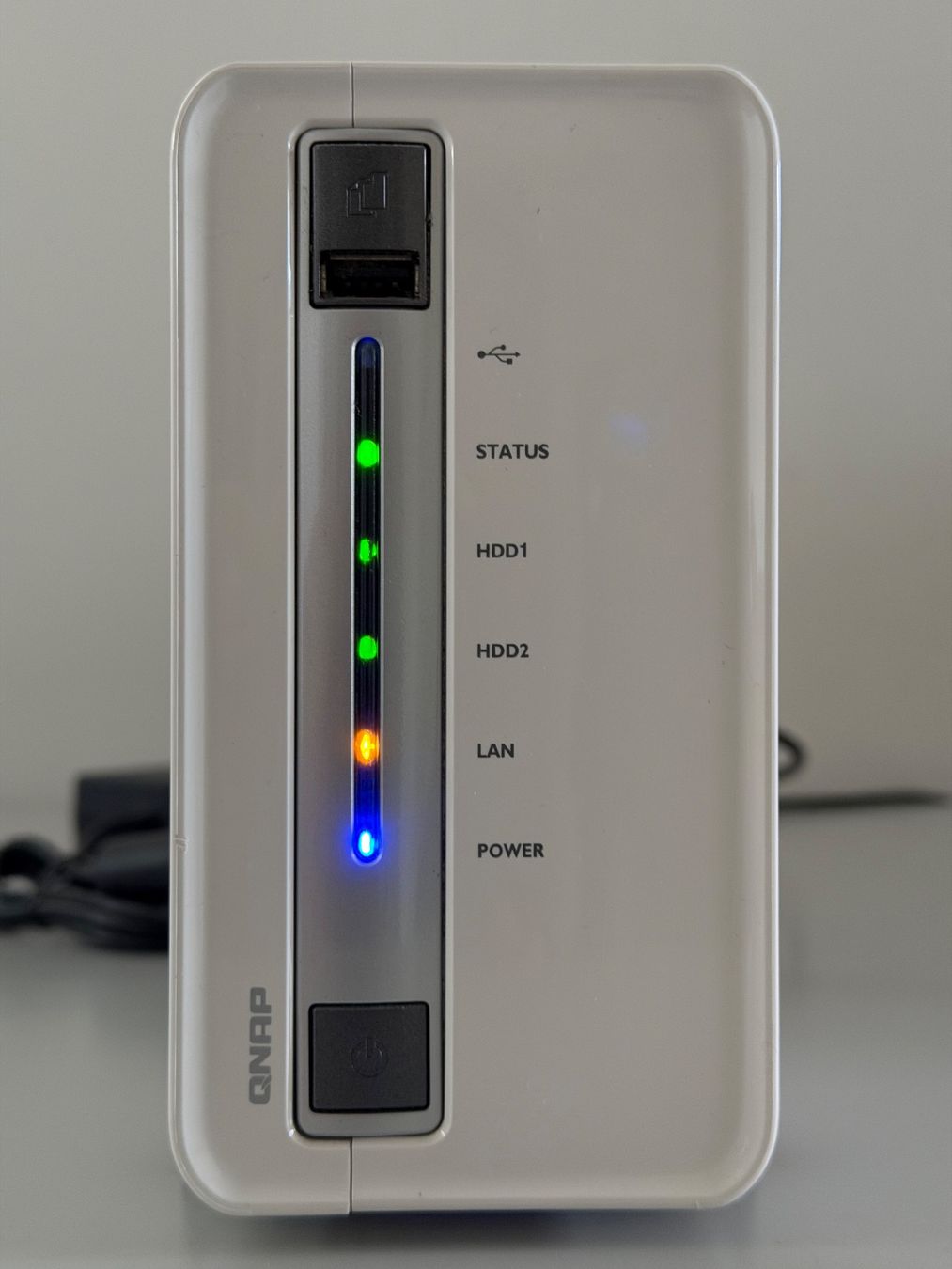 Qnap Server: QNAP TS-212 NAS inkl. 2 x 2TB Disk – Usato da Frauenfeld venduto da sabiff
