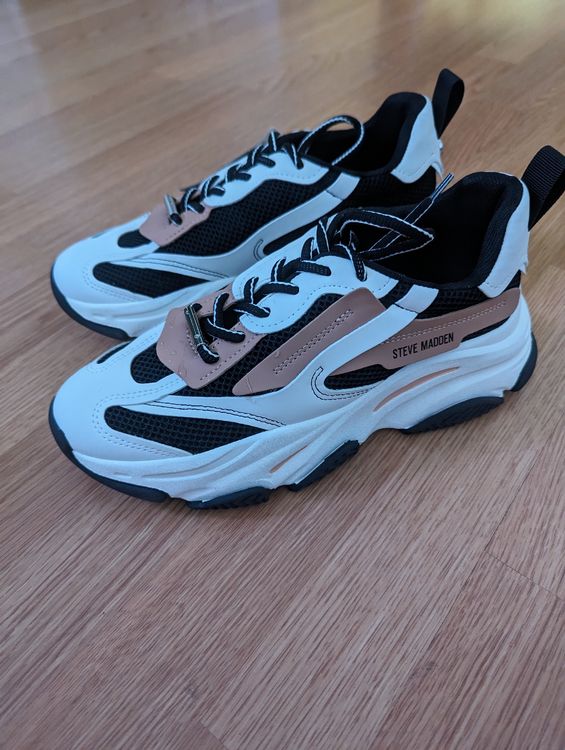 vapormax flyknite