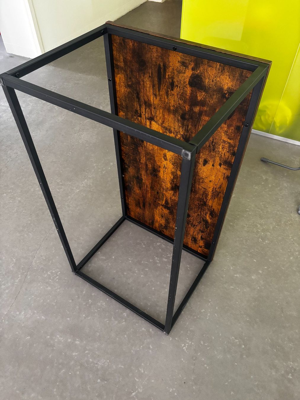 Tavoli: GRATIS Sofatisch Industrial-Style – Usato da Zürich venduto da jos_g6sn 2