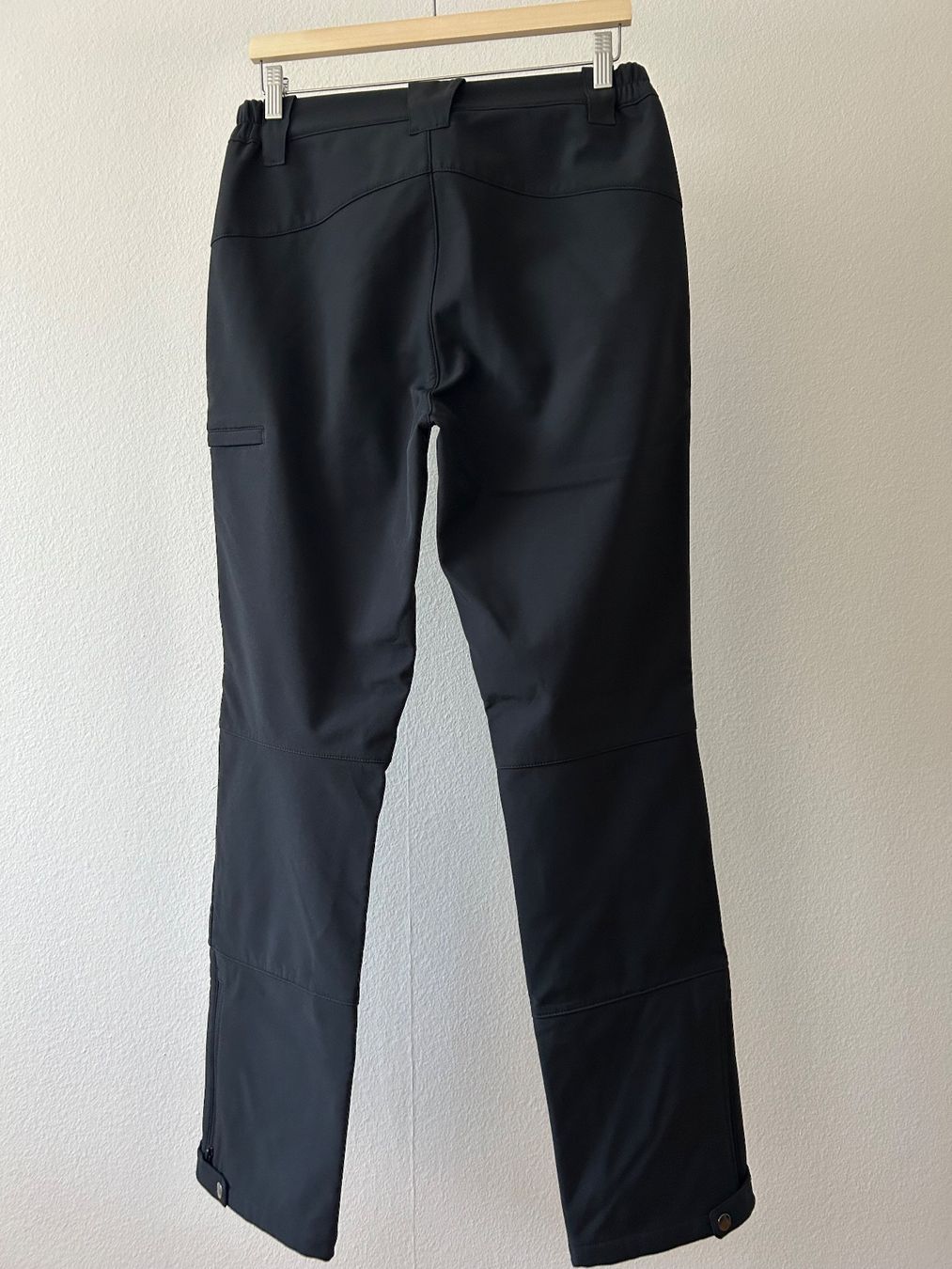 46 Nord Pantaloni: 46 NORD Trousers – Usato da Zürich venduto da _nathalie_ 1