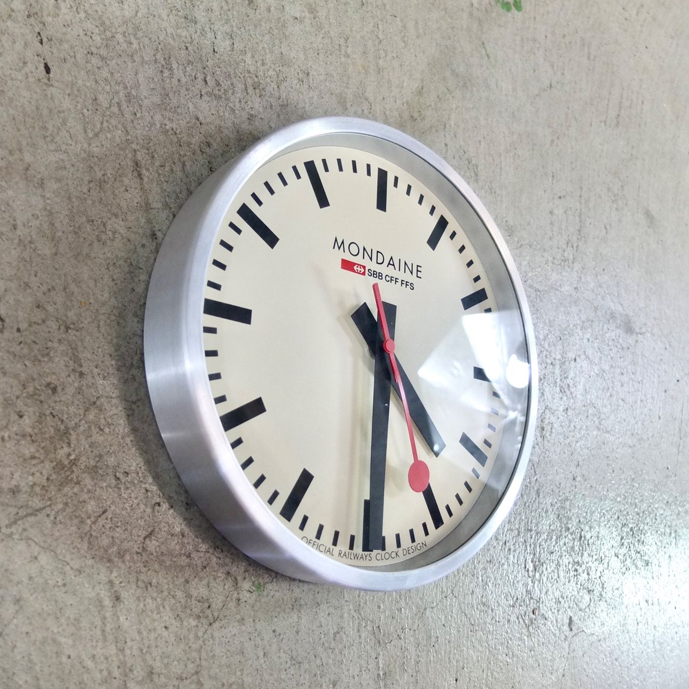Mondaine Orologi da terra & Orologi da parete: Mondaine SBB CFF FFS Wanduhr – Usato da Basel venduto da Brocki-auf-dem-Wolf 3
