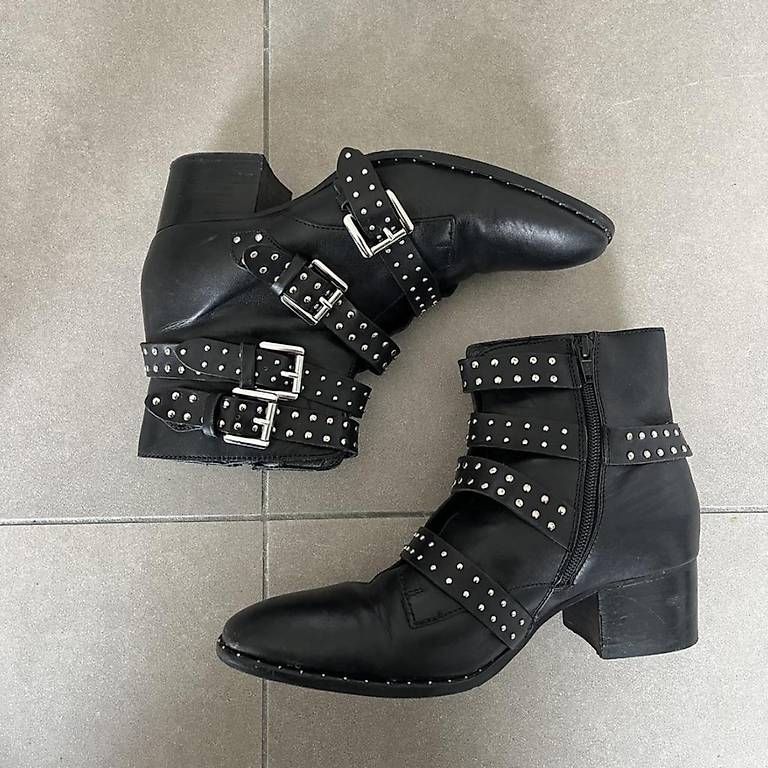 Scarpe da donna: black ankle boots size 40 – Usato da Zürich venduto da cel_cw9k 4